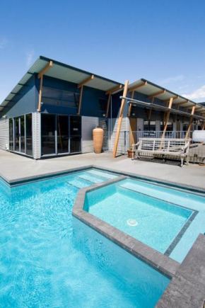 Гостиница Beach House Motel  Папамоа